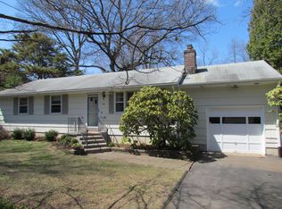 241 W Rocks Rd, Norwalk, CT 06851