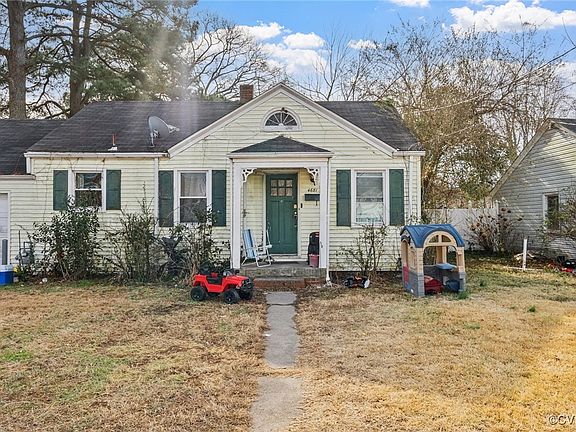 3rd image of 4681 Hampshire Ave