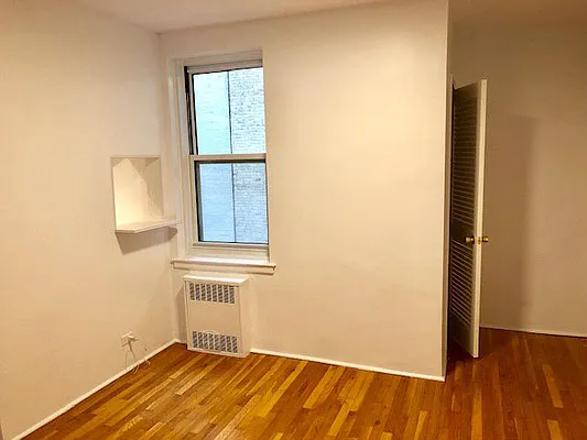 Rented by Nest Seekers International | media 9