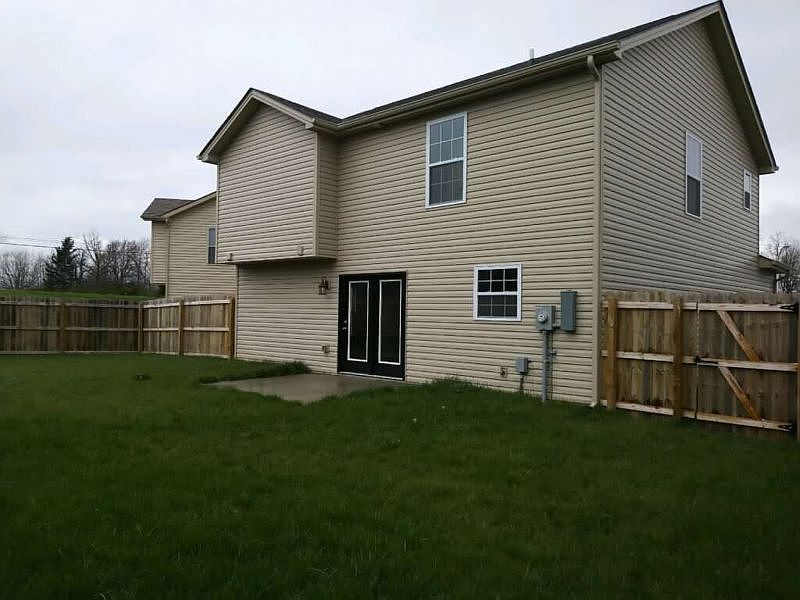 2nd image of 1329 Blarney Ct