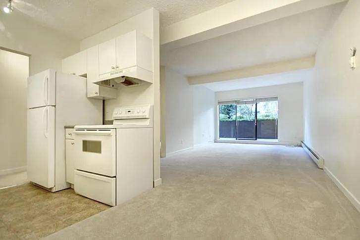 1655 Nelson St #118 — Photo 10