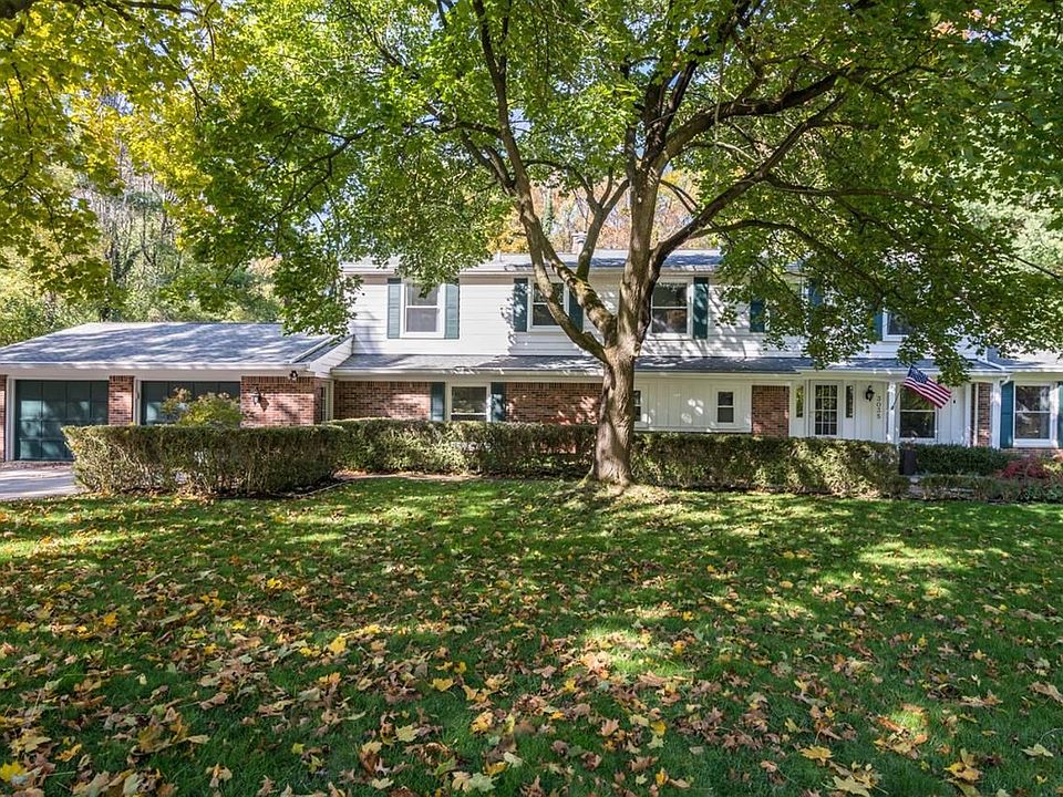 1st image of 3035 Foxcroft St