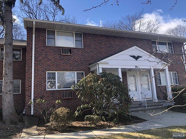 1st image of 113 Washington Dr