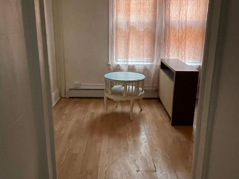 1st image of 769 Edison Ave Floor 1