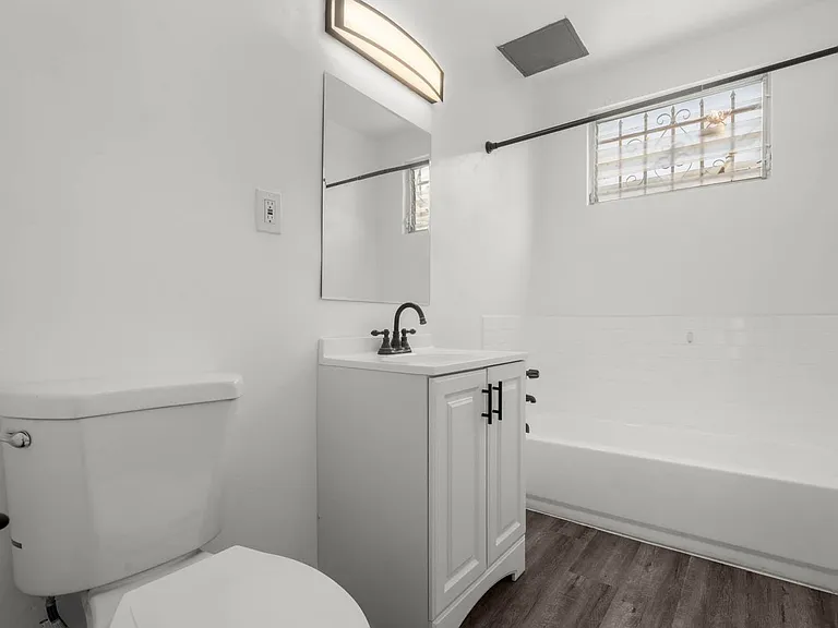 3933 Nicolet Ave #4A — Photo 12