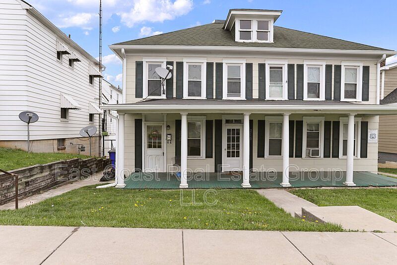 1st image of 218 W Wilson Blvd