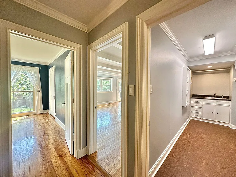 802 Hamvasy Ln — Photo 26