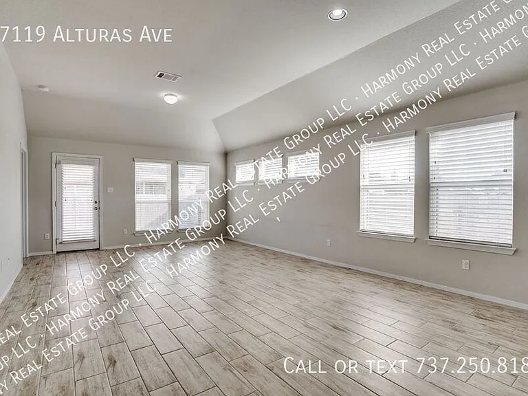 17119 Alturas Ave — Photo 8
