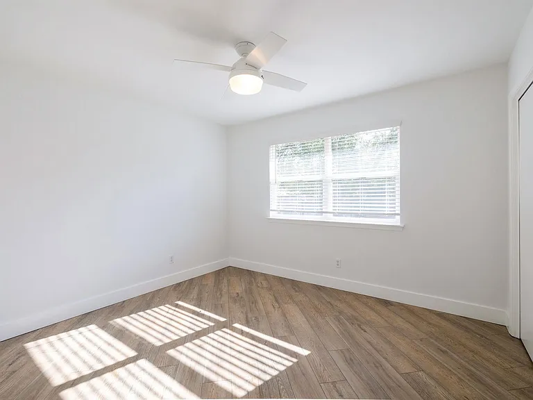 2201 Singletree Ave — Photo 35