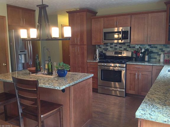 3rd image of 500 W Sturbridge Dr
