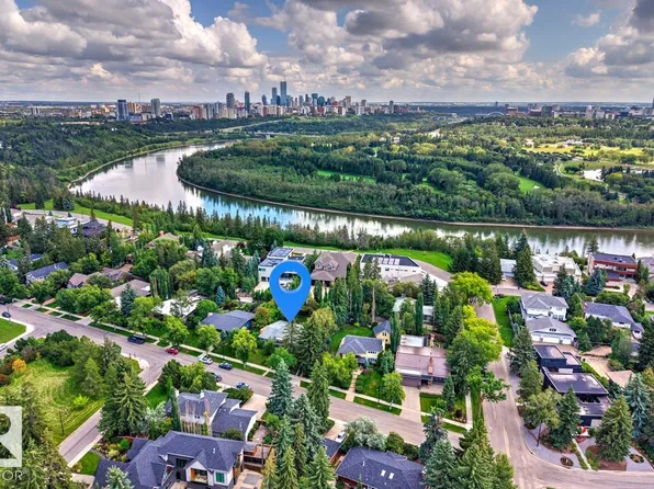 9511 141st St NW, Edmonton, AB T5N 2M5