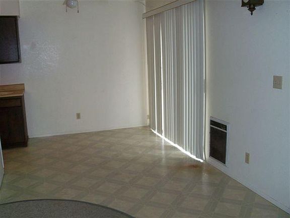 4th image of 435 N McPherson St APT A