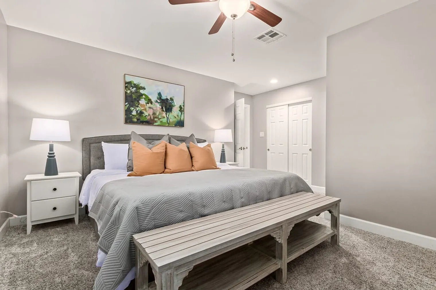 4 bed, 3.0 bath, 2368 sqft, $8,714 — Photo 4