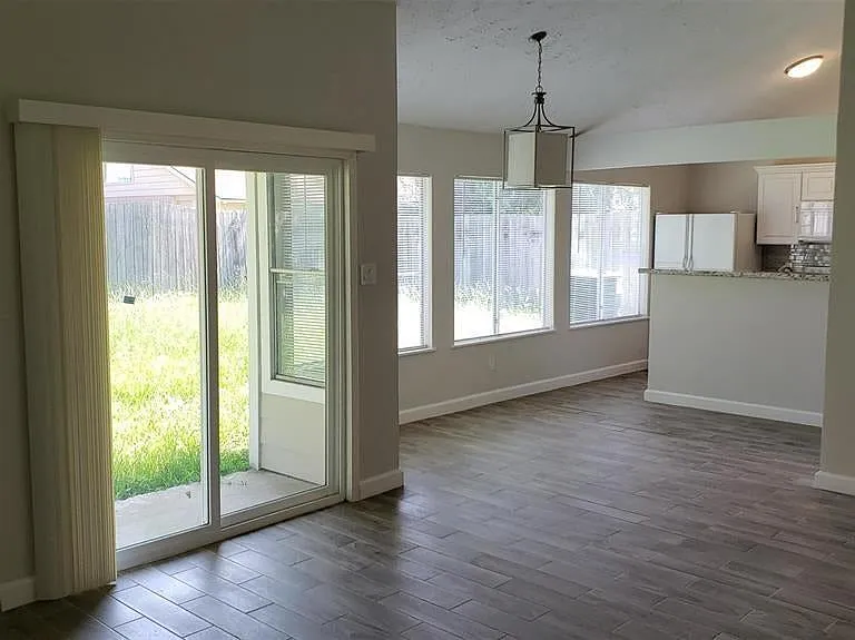 19246 Cypress River Dr — Photo 24
