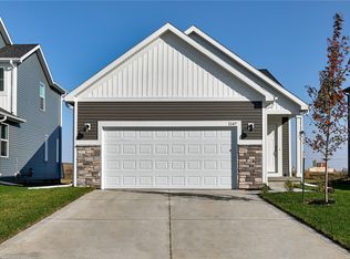 1147 NW Yorktown Dr, Waukee, IA 50263