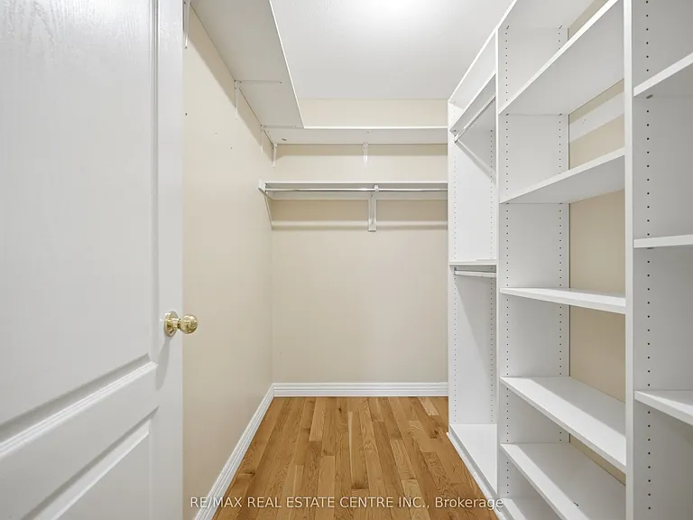 5218 Oscar Peterson Blvd — Photo 37
