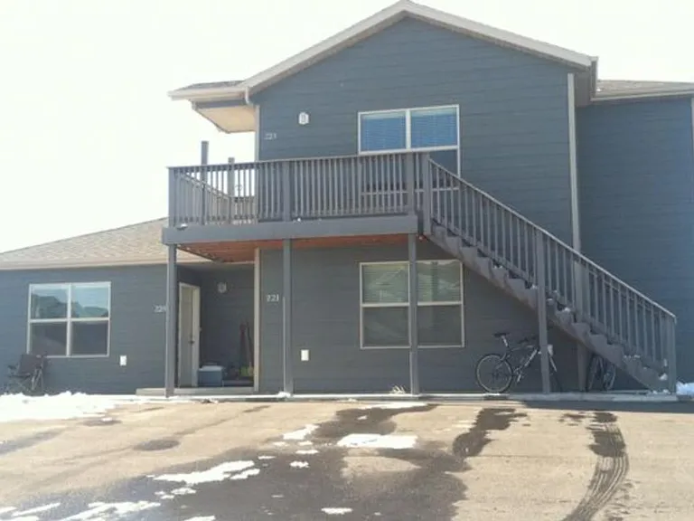 235 Northgate Loop — Photo 1