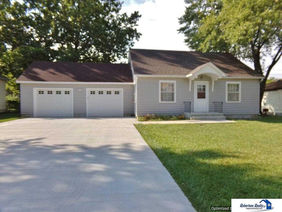 911 Bell St Beatrice NE 68310 Zillow