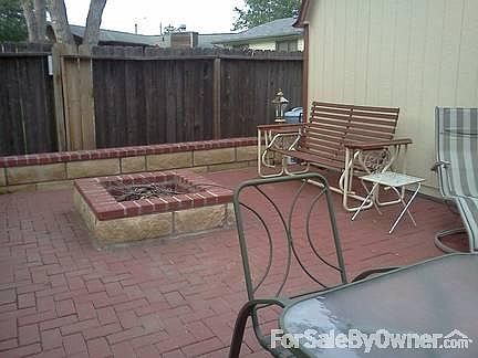 Sunroom
						:
						10 x 20 sunroom off back of garage