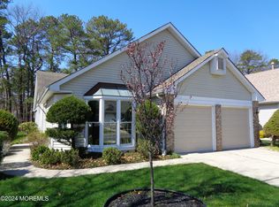 2385 Agincourt Rd, Toms River, NJ 08755