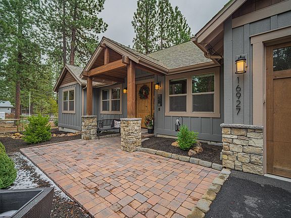 3rd image of 16927 Covina Rd