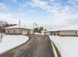 134 W Harney Rd, Esko, MN 55733