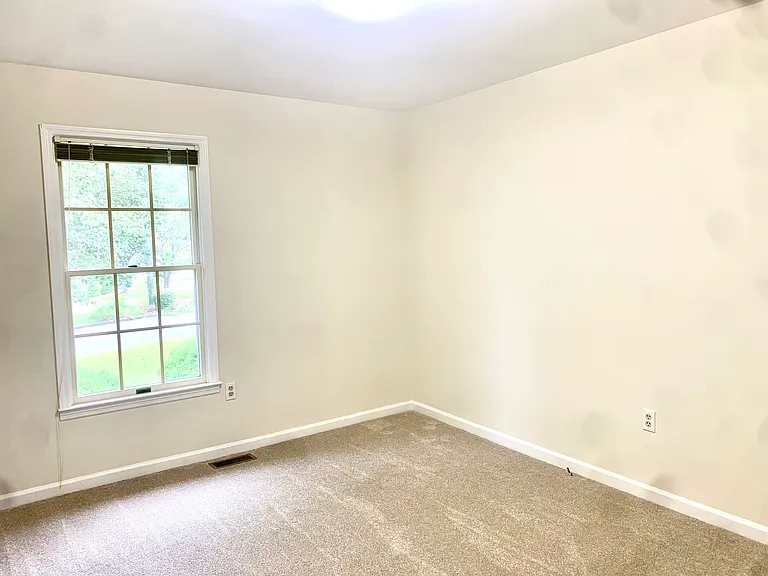 2 Parwood Ct — Photo 15