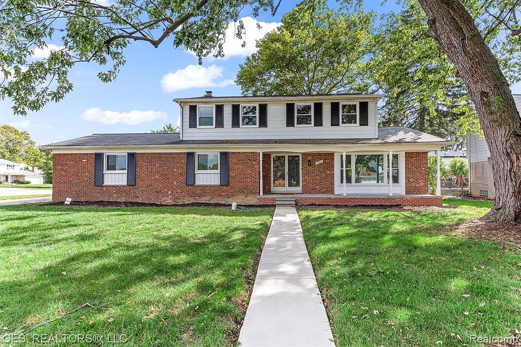 22011 Ivanhoe Ln, Southfield, MI 48034 MLS 20230078478 Zillow