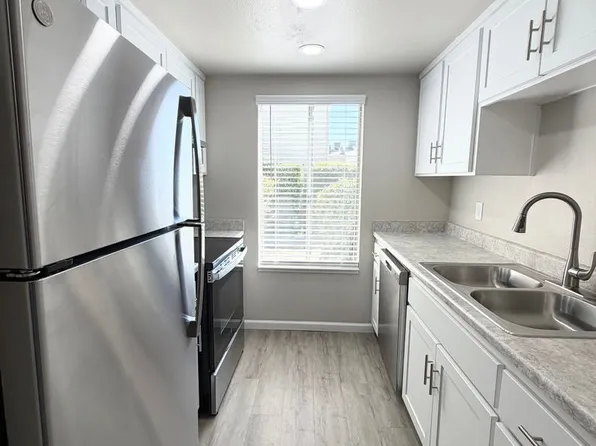 Merit Manor Apartments