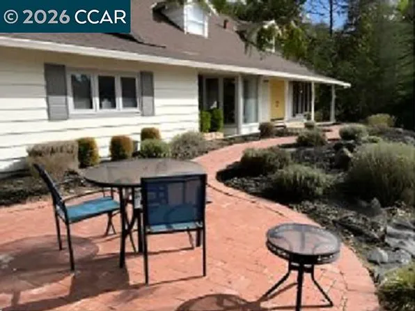 4010 Woodside Ct, Lafayette, CA 94549