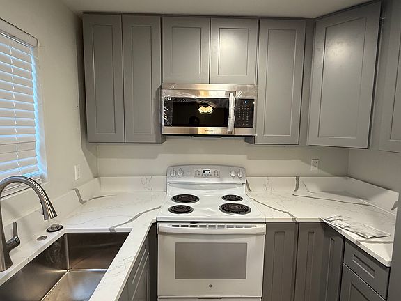 Brand New Cabinets, Dishwasher, sink,...