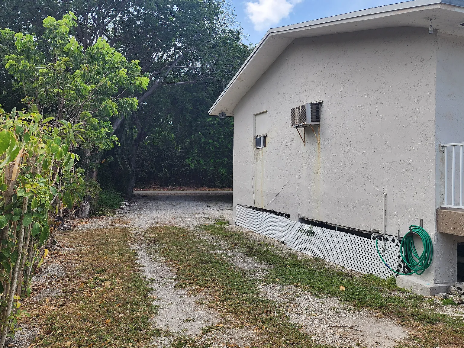 2 bed, 806 sqft, $2,400 — Photo 4