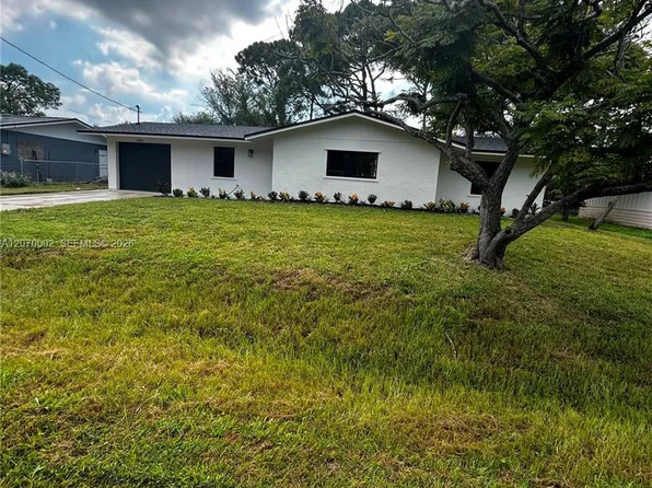5701 Myrtle Dr, Fort Pierce, FL 34982