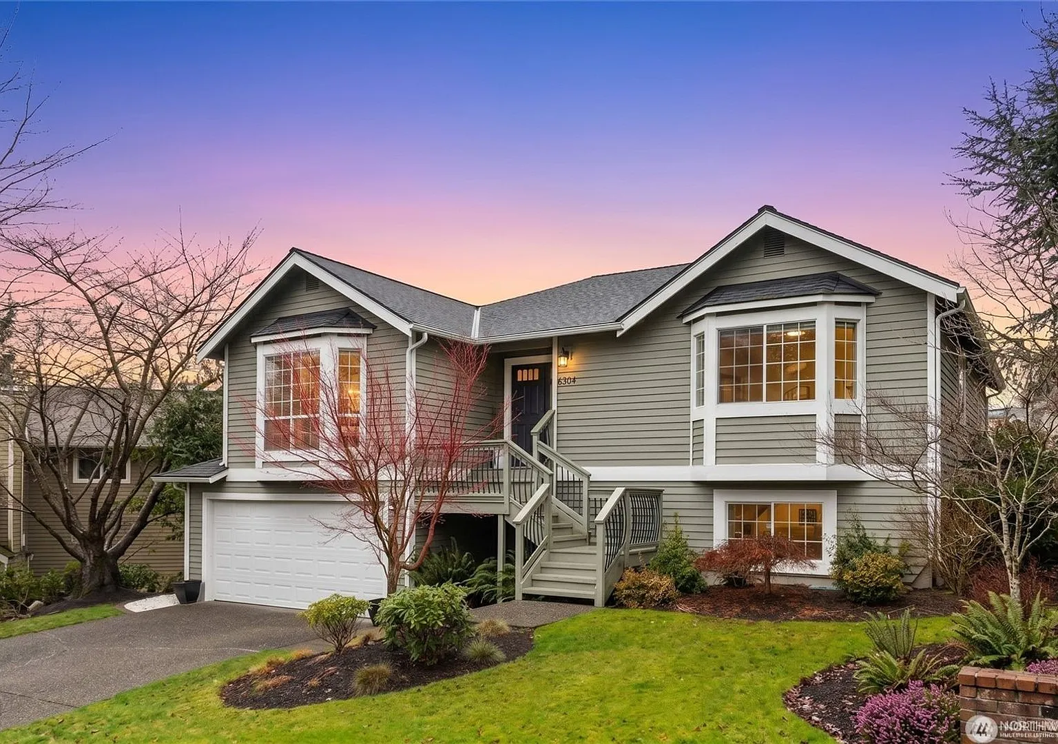 4Bd/2.5Ba Kirkland Home — Photo 3