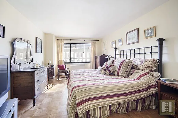 Sold by Halstead Real Estate | media 15