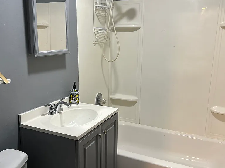 31 Brightwaters Dr #B — Photo 10