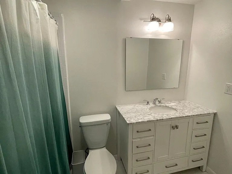 401 Village Dr — Photo 7