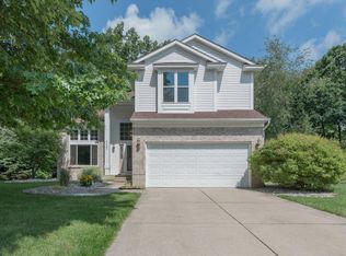6433 Los Altos Dr NE, Rockford, MI 49341