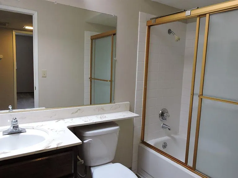 2738 Hurley Way — Photo 6
