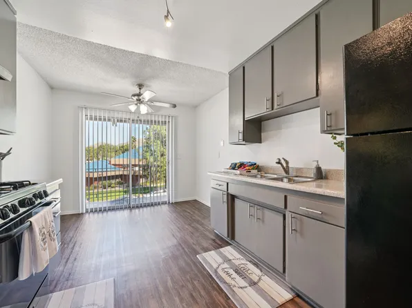Dwell Apartment Homes