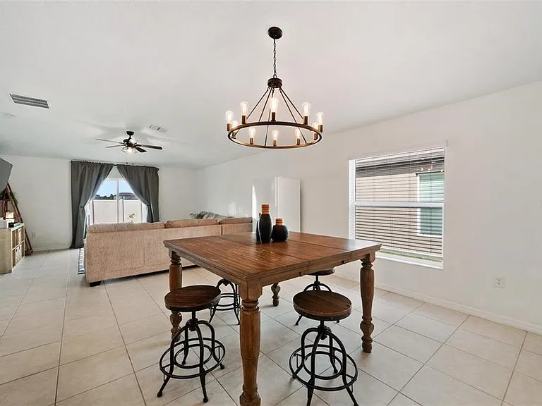 5517 Blue Azure Dr — Photo 2