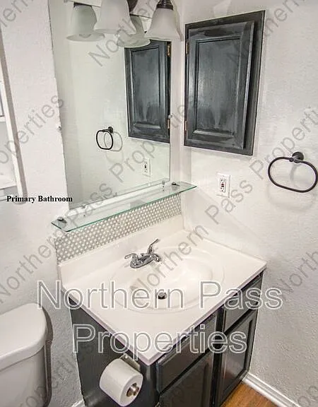 2100 Robert Wynn St — Photo 17