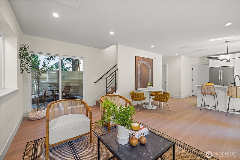 3rd image of 3024 NE 95th Street