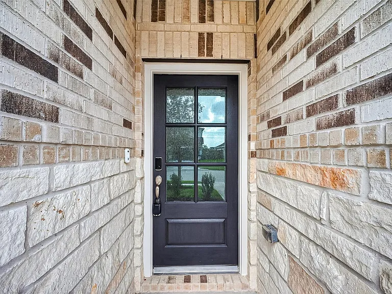 5105 Redbud Valley Dr — Photo 3