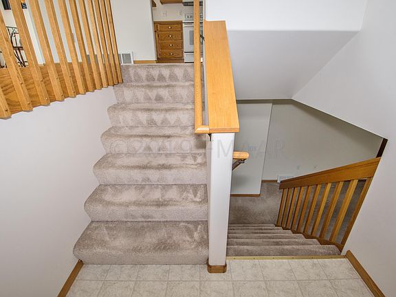 4th image of 1423 Suntree Dr