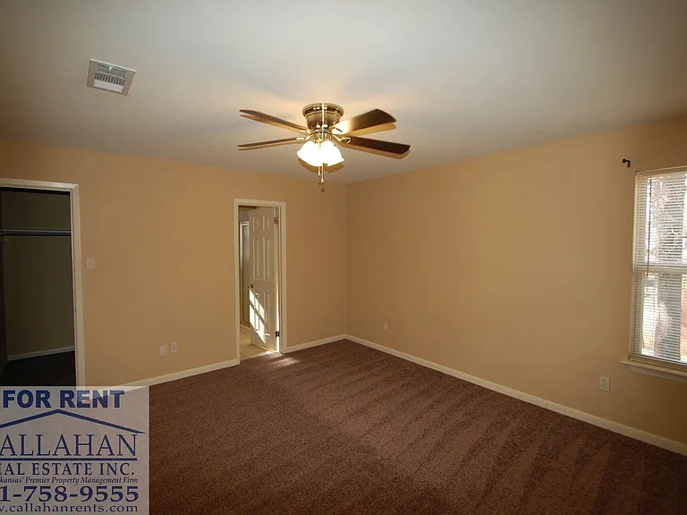 2912 Dorset Dr — Photo 9