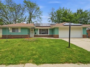 638 N Coolidge Ct, West Peoria, IL 61604