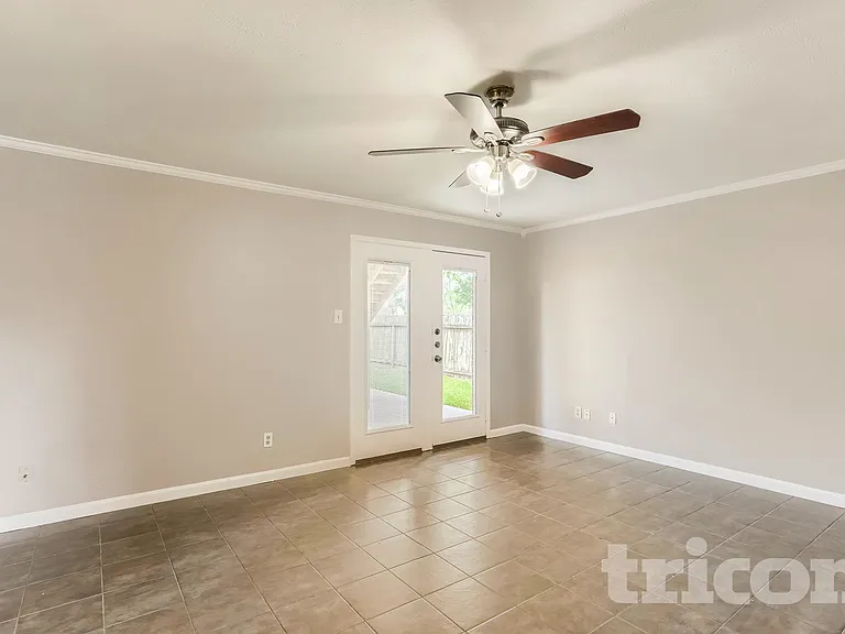 1702 Floyd Rd — Photo 5
