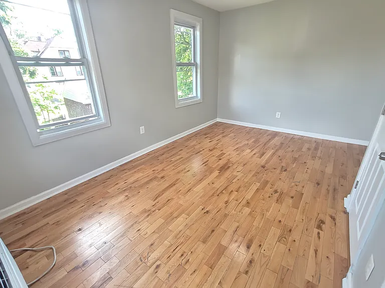 738 Clinton Ave #2A — Photo 4