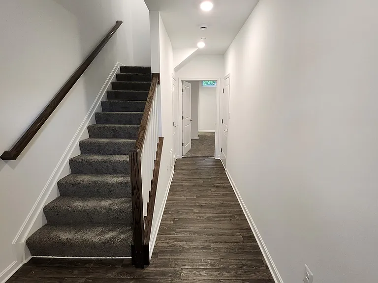 5914 Monk Ave — Photo 28